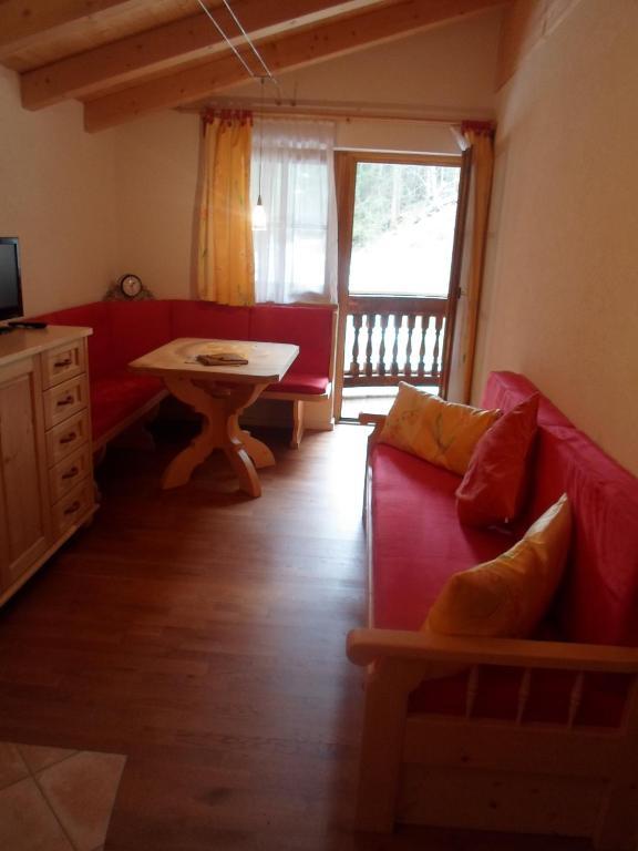 Ferienwohnung Steiner Wald im Pinzgau Habitación foto